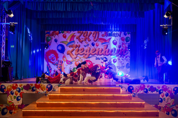 srp_weiberfastnacht-zgh-2024_1018